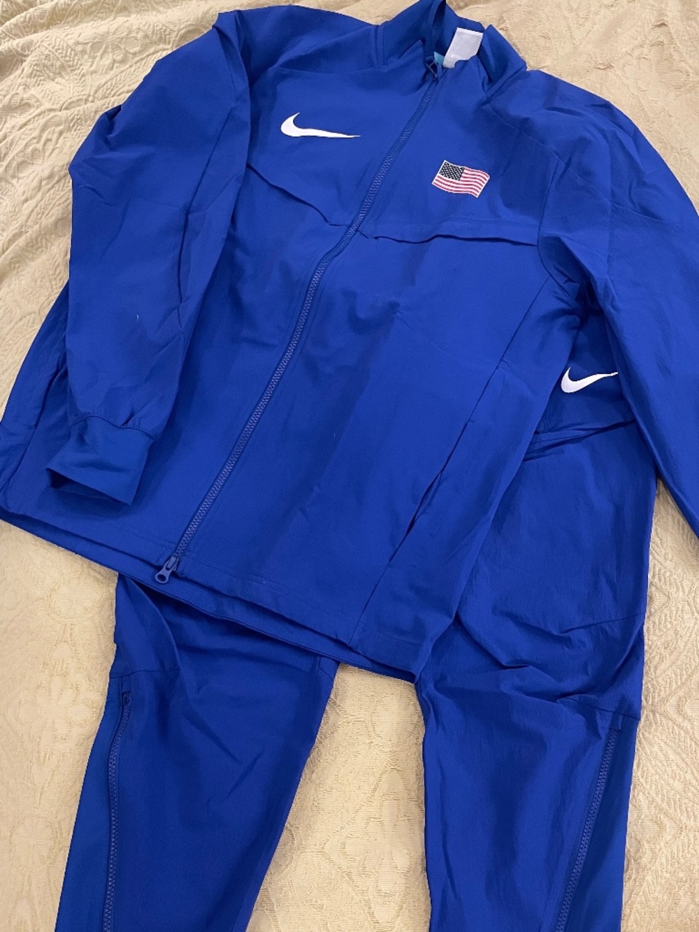 Men's Nike Team USA Track and Field Dri-Fit Podium Suit Medium